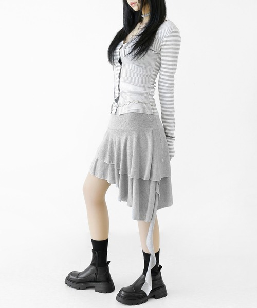 minsobi(ミンソビ)の「ネクタイストラップ付きアシメボーダートップス(シャツ/ブラウス・レディース・ブラック/グレー・FREE)」の21枚目の写真