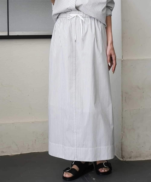 MICHEL KLEIN（ミッシェル・クラン）の「[セットアップ対応]ストライプストレートスカート（スカート・レディース・ダークインディゴブルー/ホワイト・38）」の5枚目の写真