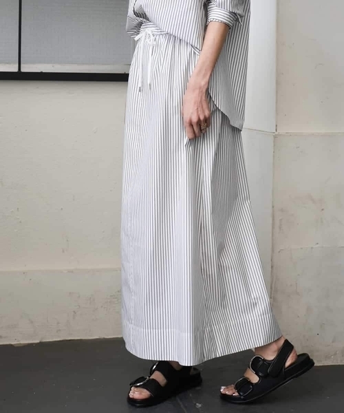 MICHEL KLEIN（ミッシェル・クラン）の「[セットアップ対応]ストライプストレートスカート（スカート・レディース・ダークインディゴブルー/ホワイト・38）」の6枚目の写真