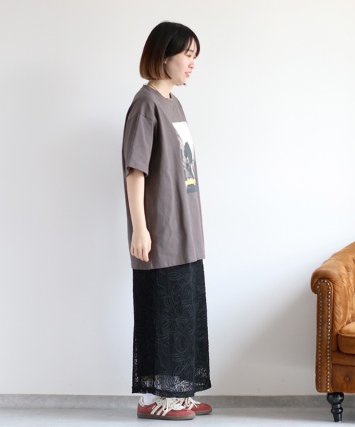 cepo(セポ)の「ユニセックス コットン天竺フォトプリントTee(Tシャツ/カットソー・レディース・オフホワイト/チャコール・M)」の19枚目の写真
