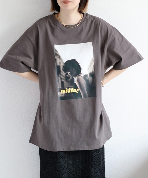 cepo(セポ)の「ユニセックス コットン天竺フォトプリントTee(Tシャツ/カットソー・レディース・オフホワイト/チャコール・M)」の3枚目の写真