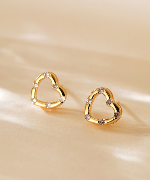 yu-ka(ユーカ)の「YU-KA:ハートデザインCZピアス Heart design zirconia pierce(ピアス(両耳用)・レディース・ゴールド・FREE)」の1枚目の写真