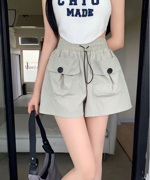Asterellivi(アステレリビ)の「ポケットショートカーゴパンツ(その他パンツ・レディース・ベージュ/ブラック/チャコールグレー・S/M/L)」の8枚目の写真
