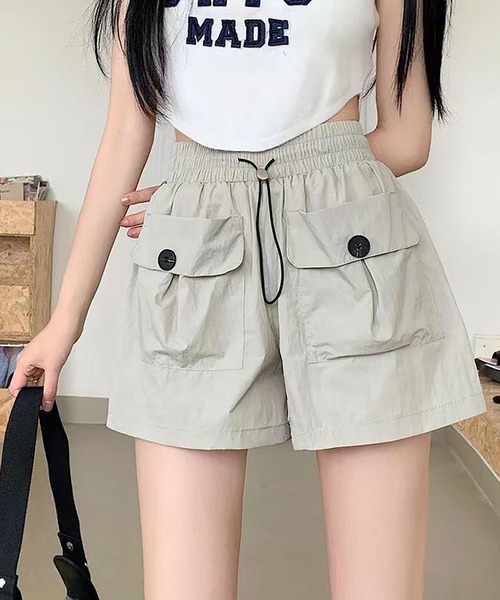 Asterellivi(アステレリビ)の「ポケットショートカーゴパンツ(その他パンツ・レディース・ベージュ/ブラック/チャコールグレー・S/M/L)」の7枚目の写真