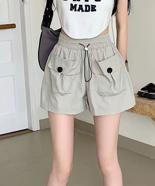 Asterellivi(アステレリビ)の「ポケットショートカーゴパンツ(その他パンツ・レディース・ベージュ/ブラック/チャコールグレー・S/M/L)」の15枚目の写真
