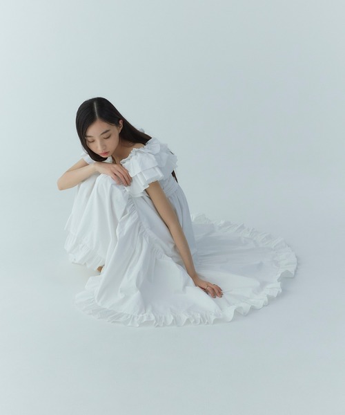 EIMY ISTOIRE（エイミーイストワール）の「オフショルフリルマキシ