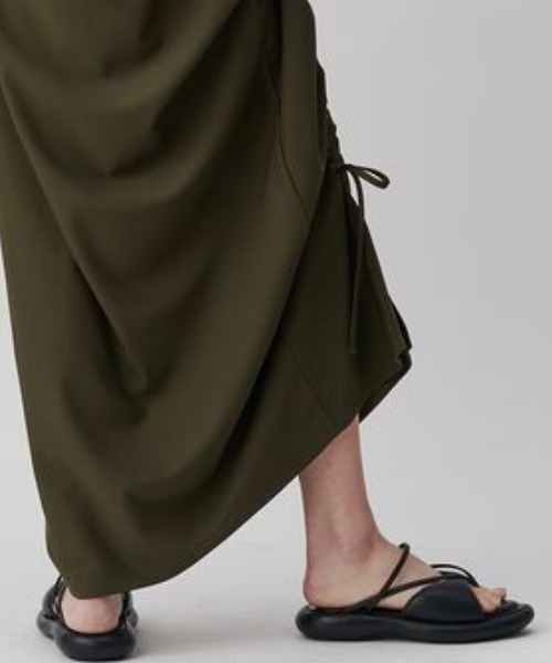 UN3D.（アンスリード）の「UN3D./アンスリード/THONG FLAT SANDAL/トングフラットサンダル/5225318011（サンダル・レディース・ブラック・37/36/38）」の2枚目の写真