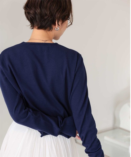 titivate(ティティベイト)の「なめらか手触りカシミヤタッチクルーネックニット(ニット/セーター・レディース・ネイビー/キャメル/ブラウン/レッド/ブラック/アイボリー/グレー・S/M/L)」の21枚目の写真