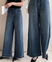 切りっぱなし」に該当するデニムパンツ（ブルー・ネイビー/青色系