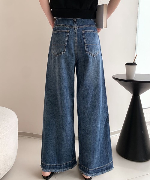 LOWO（ロワ）の「綿混裾切りっぱなしワイドデニムパンツ（デニムパンツ・レディース・ブルー/スカイブルー・L/M/S）」の12枚目の写真