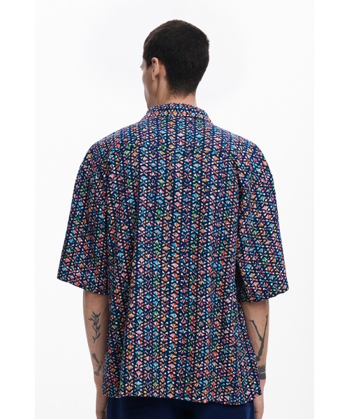 Desigual(デシグアル)の「エスニック柄半袖シャツ(シャツ/ブラウス・メンズ・ブルー・S/M/L/XL)」の3枚目の写真