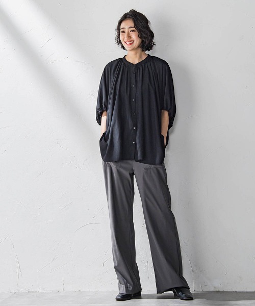 la.f…(ラエフ)の「【WEB限定】ドルマンギャザーブラウス≪手洗い可能≫(シャツ/ブラウス・レディース・ブラック/カーキ/ホワイト/ブルー・9号)」の10枚目の写真