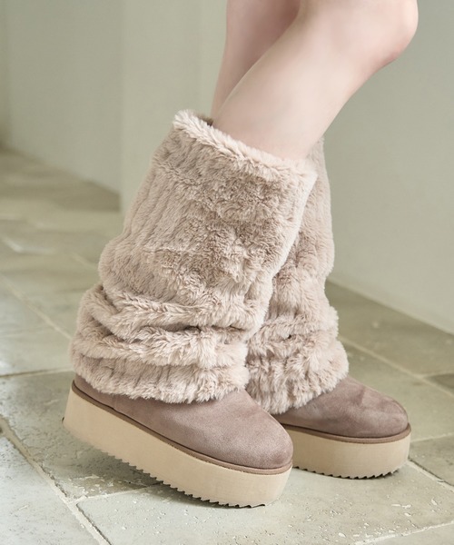 one after another NICE CLAUP（ワンアフターアナザーナイスクラップ）の「【新色追加】2wayフェイクムートンロングブーツ（ブーツ・レディース・オフホワイト/ライトベージュ/モカ・S/L/M）」の2枚目の写真