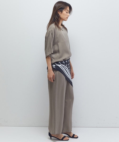 1er Arrondissement(プルミエアロンディスモン)の「【新色追加】キュプラフィブリルTブラウス(シャツ/ブラウス・レディース・ベージュ系その他/ブラウン系その他4/ブラウン系その他5・38/36)」の10枚目の写真