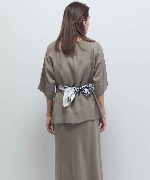 1er Arrondissement(プルミエアロンディスモン)の「【新色追加】キュプラフィブリルTブラウス(シャツ/ブラウス・レディース・ベージュ系その他/ブラウン系その他4/ブラウン系その他5・38/36)」の6枚目の写真