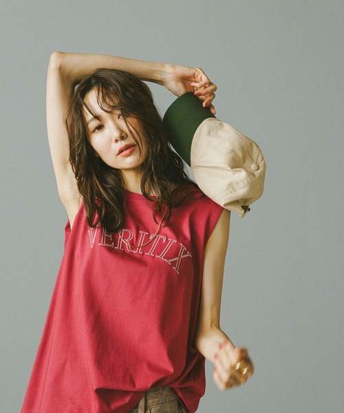 GLOBAL WORK（グローバルワーク）の「リッチクリーンプリントTノースリーブ/572377（Tシャツ/カットソー・レディース・ローズ/チャコールグレー/オフホワイト/ブラウン・LARGE/MEDIUM）」の2枚目の写真