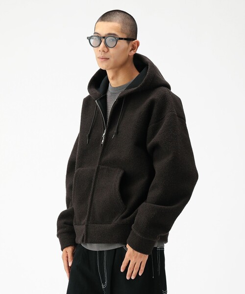 BEAMS(ビームス)の「ワイドショートフィット スライバー フルジップ フーディ(ブルゾン・メンズ・ダークブラウン/ネイビー・XL/L/M/S)」の4枚目の写真