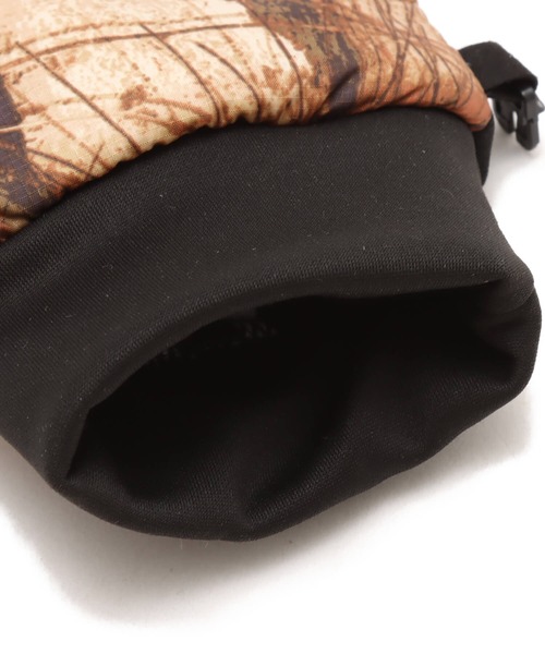 THE NORTH FACE(ザノースフェイス)の「THE NORTH FACE Nuptse Etip Glove / ザ・ノース・フェイス ヌプシ イーチップ グローブ(手袋・メンズ・ブラック/カーキ/カモフラージュ・L/M)」の12枚目の写真