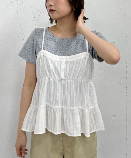 archives（アルシーヴ）の「花柄針抜きカットＴＯＰＳ×からみ刺繍フレアキャミＳＥＴ（アンサンブル・レディース・ネイビー/オフホワイト/グレー・MEDIUM）」の2枚目の写真