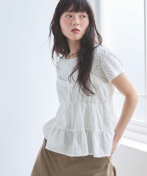 archives（アルシーヴ）の「花柄針抜きカットＴＯＰＳ×からみ刺繍フレアキャミＳＥＴ（アンサンブル・レディース・ネイビー/オフホワイト/グレー・MEDIUM）」の6枚目の写真