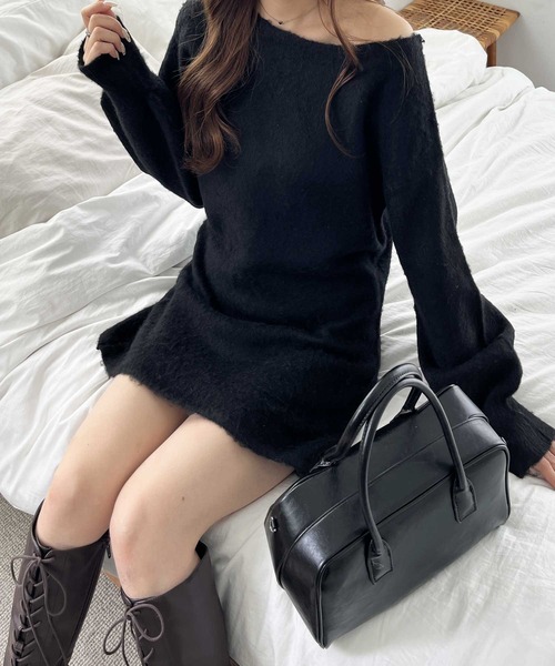 nelliy.（ネルリー）の「シャギーオフショルミニ丈ニットワンピース（ワンピース・レディース・グレー/ブラック・MEDIUM/LARGE）」の3枚目の写真