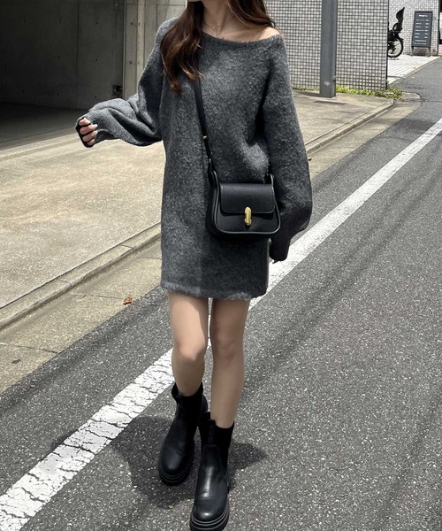 nelliy.（ネルリー）の「シャギーオフショルミニ丈ニットワンピース（ワンピース・レディース・グレー/ブラック・MEDIUM/LARGE）」の8枚目の写真