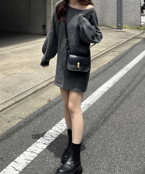 nelliy.（ネルリー）の「シャギーオフショルミニ丈ニットワンピース（ワンピース・レディース・グレー/ブラック・MEDIUM/LARGE）」の10枚目の写真