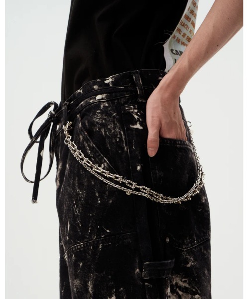 DISCOVERED(ディスカバード)の「DISCOVERED BLEACH HAKAMA SHORTS(デニムパンツ・メンズ・ホワイト/ブラック・1/3)」の15枚目の写真