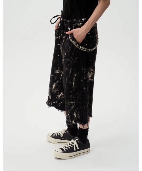 DISCOVERED(ディスカバード)の「DISCOVERED BLEACH HAKAMA SHORTS(デニムパンツ・メンズ・ホワイト/ブラック・1/3)」の10枚目の写真