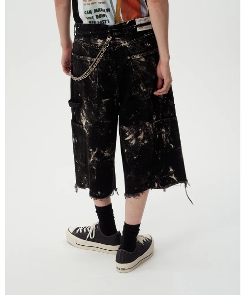 DISCOVERED(ディスカバード)の「DISCOVERED BLEACH HAKAMA SHORTS(デニムパンツ・メンズ・ホワイト/ブラック・1/3)」の12枚目の写真