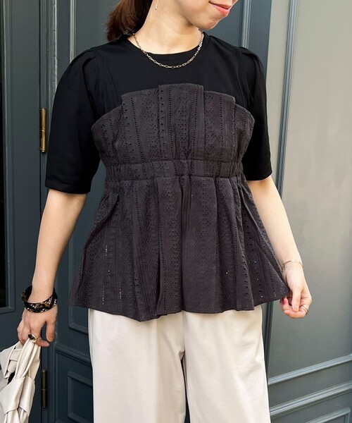 MICO COULIER（ミコクリエ）の「エンブロイダリークロスブラウス（Tシャツ/カットソー・レディース・チャコールグレー/オフホワイト・38）」の11枚目の写真