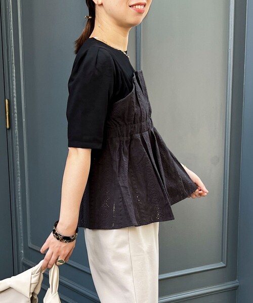 MICO COULIER（ミコクリエ）の「エンブロイダリークロスブラウス（Tシャツ/カットソー・レディース・チャコールグレー/オフホワイト・38）」の13枚目の写真