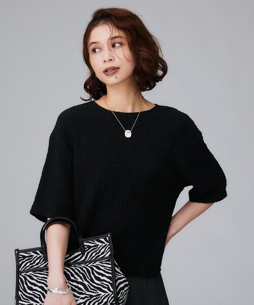 UNTITLED（アンタイトル）の「【五分袖/ジャージトップス】スラブカールマイヤープルオーバー（Tシャツ/カットソー・レディース・オフホワイト/ブラック/ブルー・00/50/48/44/04/02）」の2枚目の写真