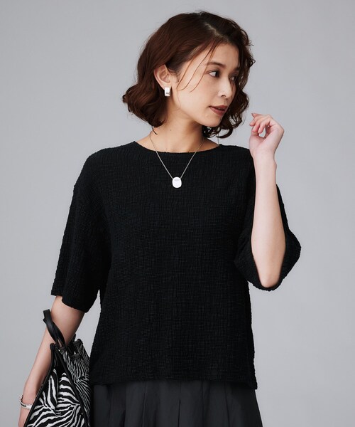 UNTITLED（アンタイトル）の「【五分袖/ジャージトップス】スラブカールマイヤープルオーバー（Tシャツ/カットソー・レディース・オフホワイト/ブラック/ブルー・00/50/48/44/04/02）」の9枚目の写真