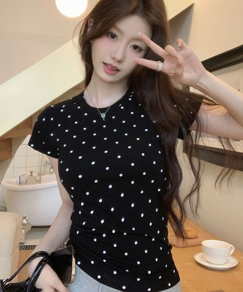 Doula Doula（ドゥーラドゥーラ）の「クルーネックドットTシャツ（Tシャツ/カットソー・レディース・ブラック/ホワイト/グレー・L/M/S）」の3枚目の写真