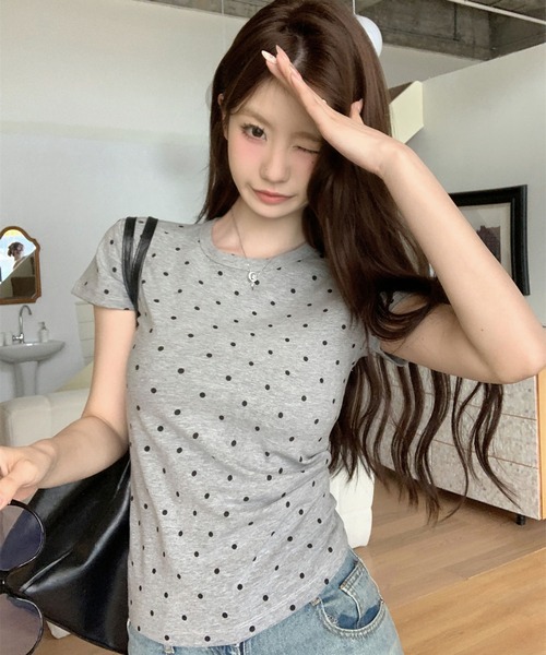 Doula Doula（ドゥーラドゥーラ）の「クルーネックドットTシャツ（Tシャツ/カットソー・レディース・ブラック/ホワイト/グレー・L/M/S）」の16枚目の写真