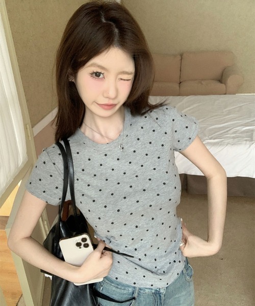 Doula Doula（ドゥーラドゥーラ）の「クルーネックドットTシャツ（Tシャツ/カットソー・レディース・ブラック/ホワイト/グレー・L/M/S）」の17枚目の写真