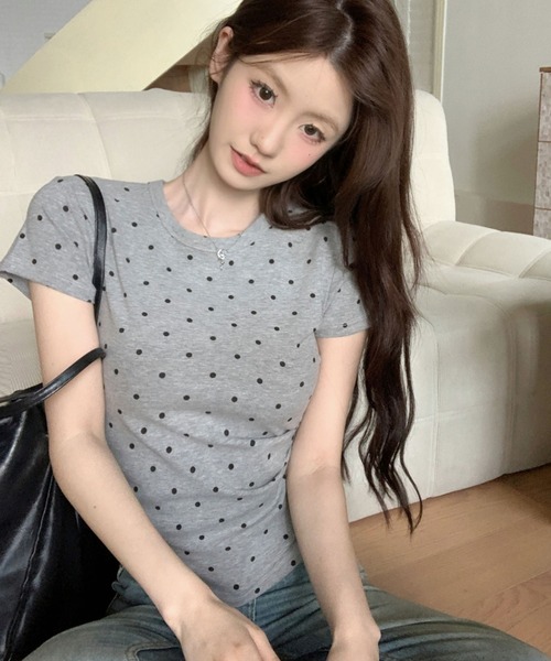 Doula Doula（ドゥーラドゥーラ）の「クルーネックドットTシャツ（Tシャツ/カットソー・レディース・ブラック/ホワイト/グレー・L/M/S）」の19枚目の写真