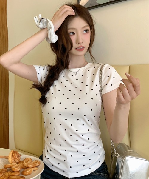 Doula Doula（ドゥーラドゥーラ）の「クルーネックドットTシャツ（Tシャツ/カットソー・レディース・ブラック/ホワイト/グレー・L/M/S）」の5枚目の写真