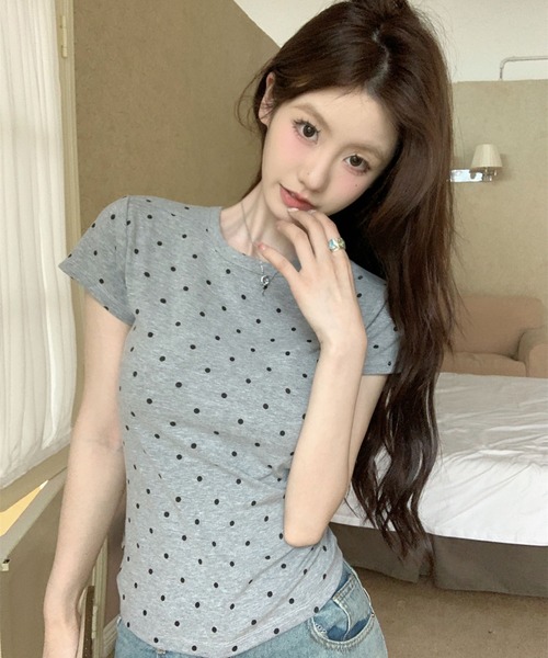 Doula Doula（ドゥーラドゥーラ）の「クルーネックドットTシャツ（Tシャツ/カットソー・レディース・ブラック/ホワイト/グレー・L/M/S）」の21枚目の写真