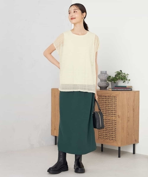a.v.v(アーヴェヴェ)の「マジョリカプリーツトップス(Tシャツ/カットソー・レディース・アイボリー/ブラウン・36/38/40)」の6枚目の写真