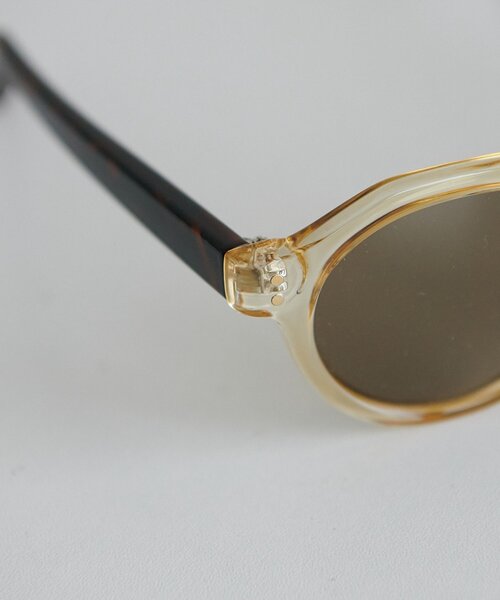 DISCOAT(ディスコート)の「【ユニセックス】ボストンクリアフレームサングラス(サングラス・レディース・ダークブルー/ブラウン/グリーン・FREE)」の7枚目の写真