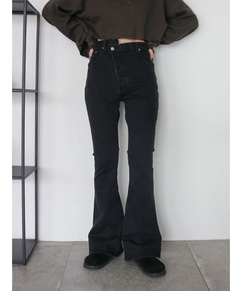 Ungrid(アングリッド)の「ハイウエストストレッチフィットフレアデニム(デニムパンツ・レディース・ブルー/ブラック・24inch/25inch/26inch)」の7枚目の写真