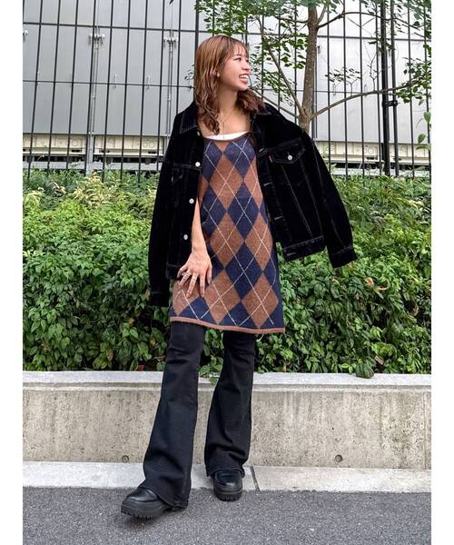 Ungrid(アングリッド)の「ハイウエストストレッチフィットフレアデニム(デニムパンツ・レディース・ブルー/ブラック・24inch/25inch/26inch)」の17枚目の写真