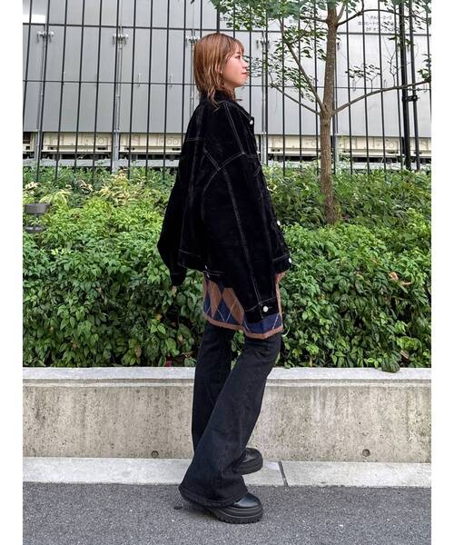 Ungrid(アングリッド)の「ハイウエストストレッチフィットフレアデニム(デニムパンツ・レディース・ブルー/ブラック・24inch/25inch/26inch)」の18枚目の写真