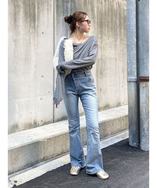 Ungrid(アングリッド)の「ハイウエストストレッチフィットフレアデニム(デニムパンツ・レディース・ブルー/ブラック・24inch/25inch/26inch)」の19枚目の写真