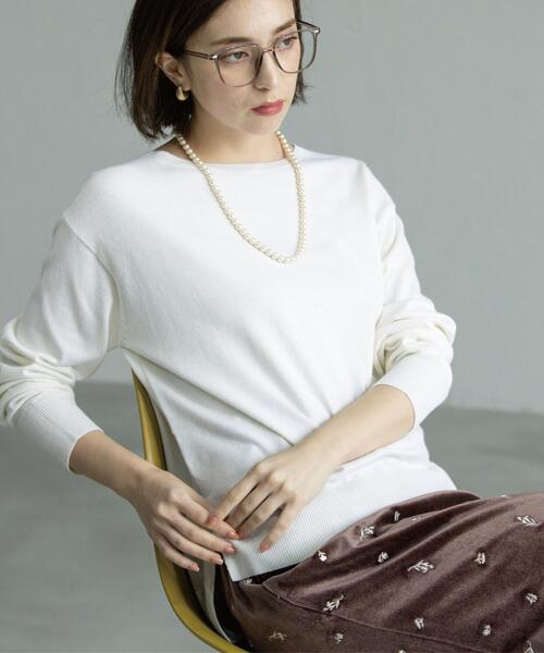 OPAQUE.CLIP（オペークドットクリップ）の「ボートネックニット/エクストラファインメリノウール【THEシリーズ/洗濯機OK】（ニット/セーター・レディース・グレー/ブルー系その他7/ブラック/ホワイト/グリーン/ワインレッド/キャメル/パープル・36/38/40/34/42）」の2枚目の写真