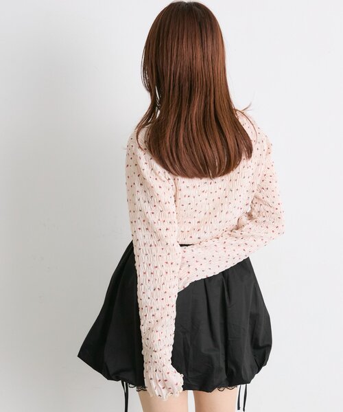 w closet(ダブルクローゼット)の「【25AW】柄シャーリングプルオーバー(Tシャツ/カットソー・レディース・チャコールグレー/ブラウン/グリーン/アイボリー・FREE)」の7枚目の写真