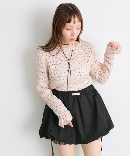 w closet(ダブルクローゼット)の「【25AW】柄シャーリングプルオーバー(Tシャツ/カットソー・レディース・チャコールグレー/ブラウン/グリーン/アイボリー・FREE)」の9枚目の写真