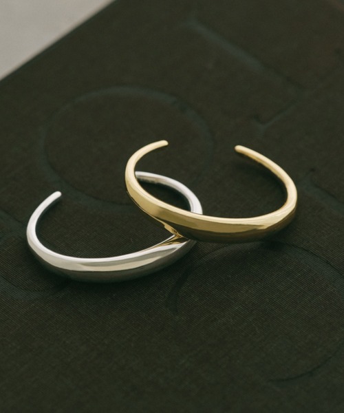 anuans（アニュアンス）の「メタルニュアンスバングル（バングル/リストバンド・レディース・ゴールド/シルバー・FREE）」の2枚目の写真
